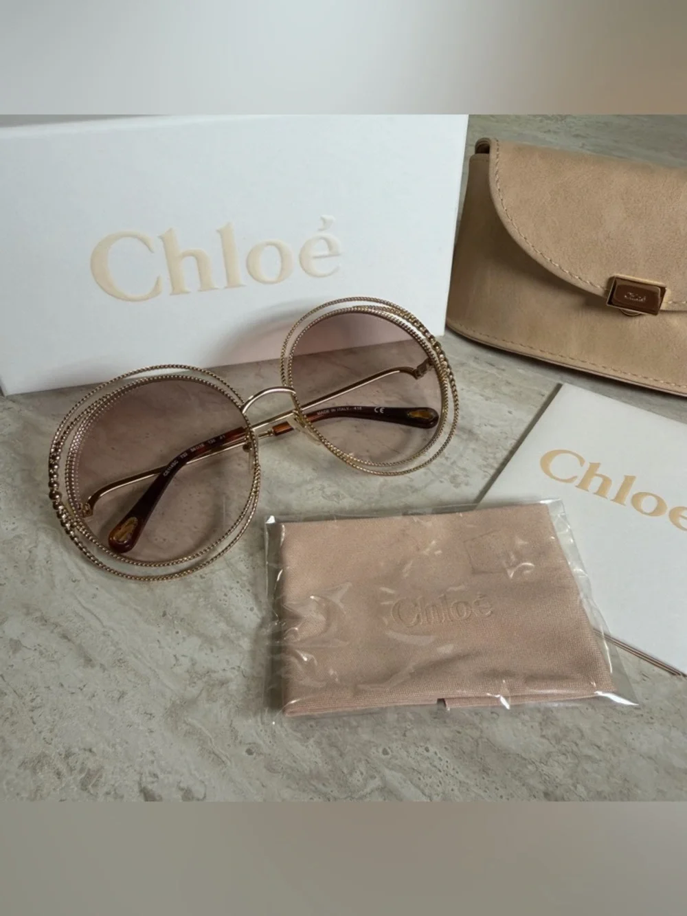 NIB Chloe Oversized Sunglasses CE114SC - Picture 1 of 8